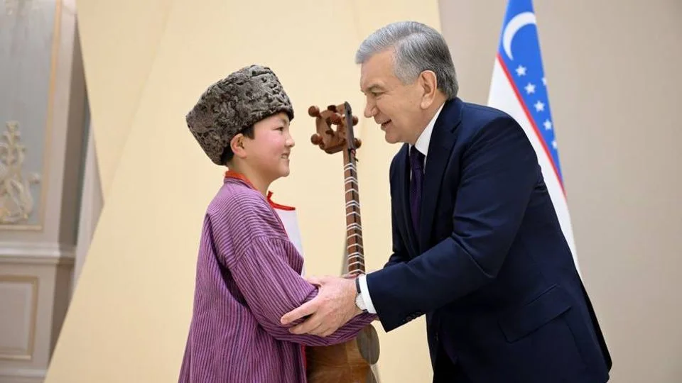 Shavkat Mirziyoyev 4-sinf o‘quvchisiga avtomobil sovg‘a qildi