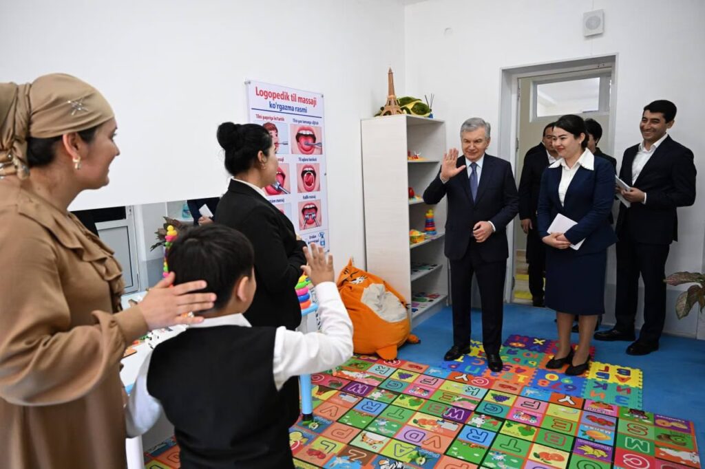 Президент посетил новый массив в Джаркургане и принял участие в праздновании сумаляк-сайиля