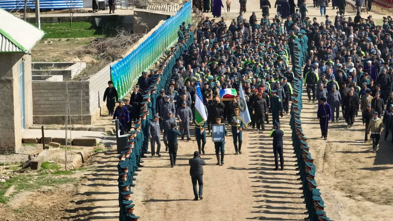Qashqadaryoda Toshkentda yuz bergan shov-shuvli YTH natijasida halok bo‘lgan YPX inspektori bilan xayrlashildi