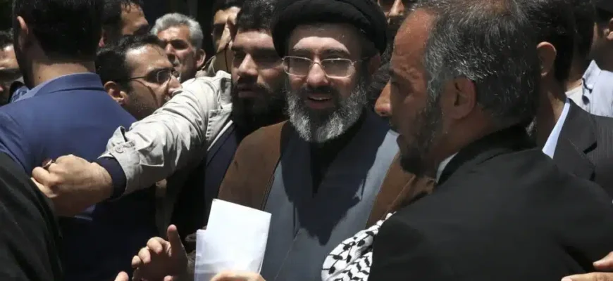 NYT назвала Моджтабу Хаменеи главным кандидатом на пост лидера Ирана