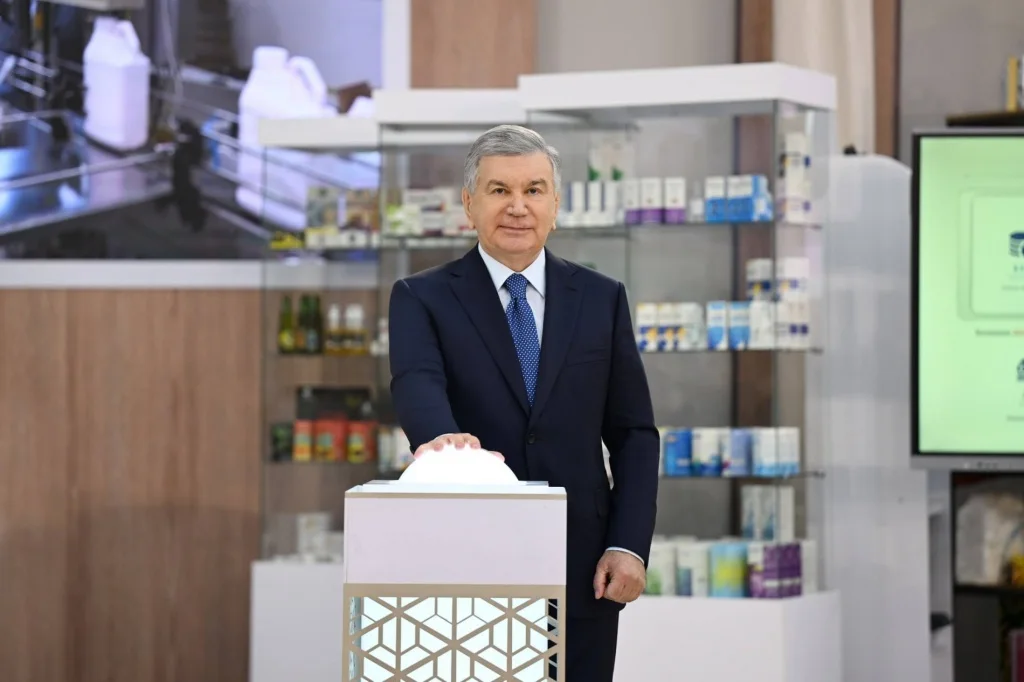 Samarqandda prezident 7 milliard dollarlik yangi investitsiya loyihalariga start berdi