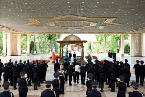 В Ташкенте стартовали переговоры Шавката Мирзиёева и Андрея Бабиша