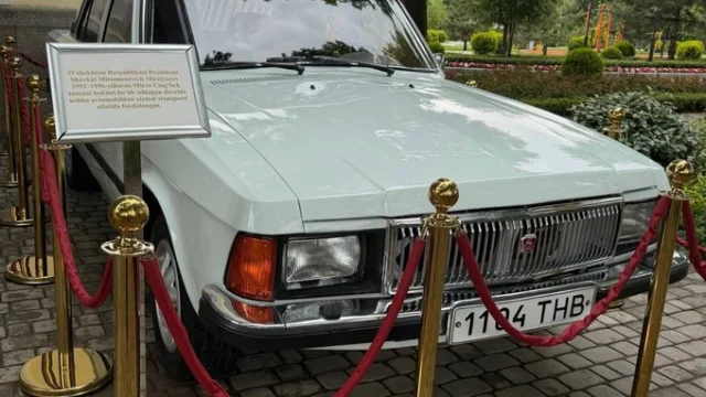 В Ташкенте показали автомобиль Шавката Мирзиёева времен его работы районным хокимом