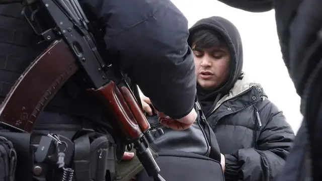 Rossiyada markaziy osiyolik migrantlarga qarshi reyd o‘tkazildi