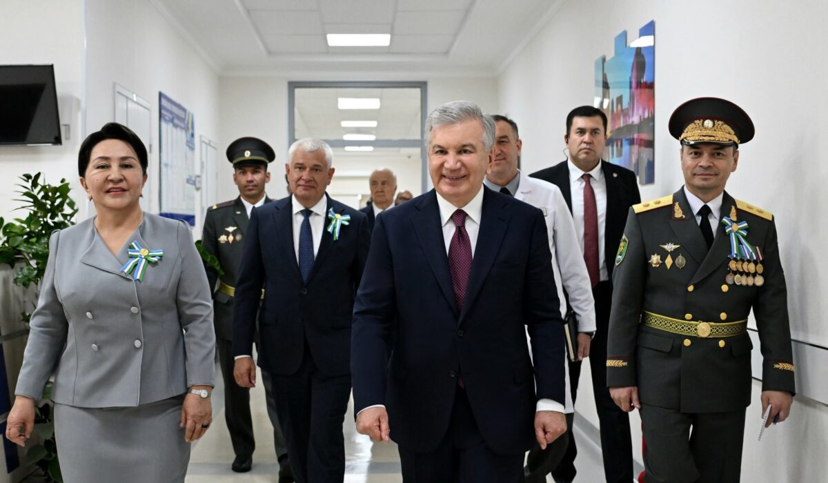 Prezident harbiy gospitalda urush faxriylari bilan uchrashdi
