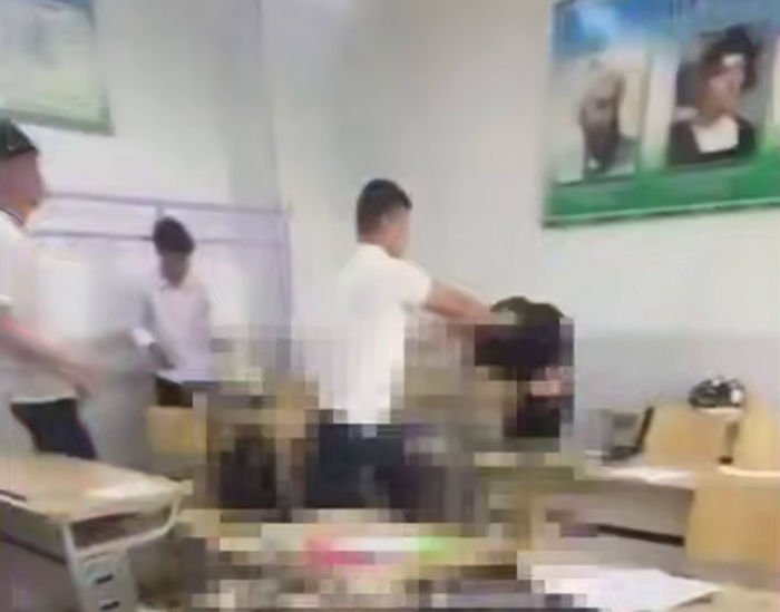 В Ташкенте прекратили уголовное дело в отношении учителя подравшегося с учеником