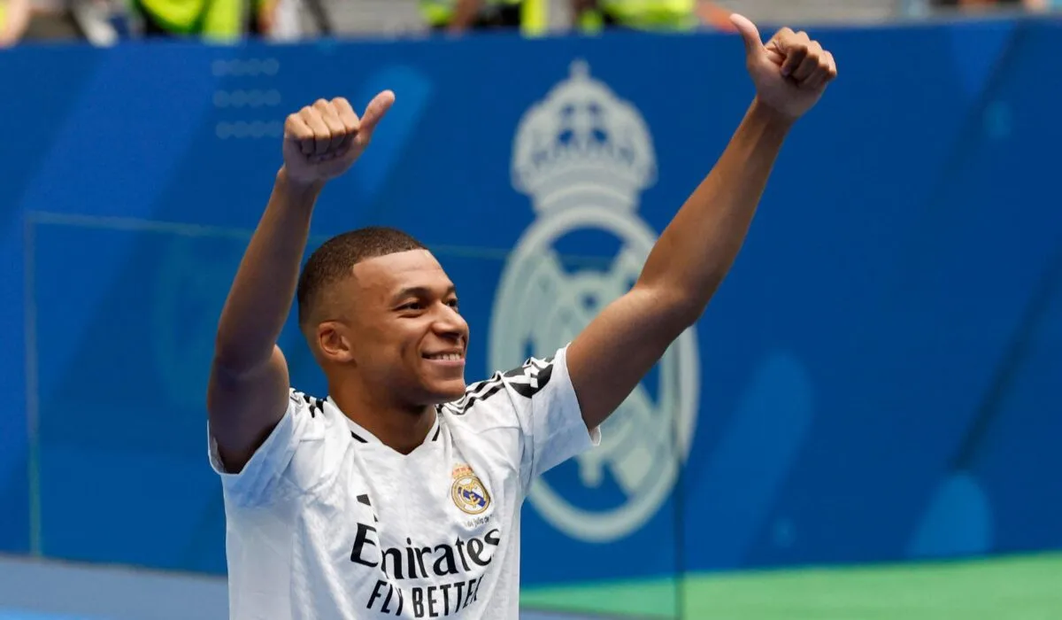 Real Madrid muxlislari Kilian Mbappening jamoadan ketishini talab qilmoqdalar