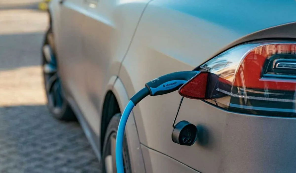 O‘zbekistonga elektromobillar olib kirish hajmi to‘rt barobarga ko‘paydi