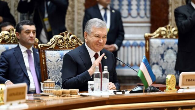 Шавкат Мирзиёев вошел в тройку лидеров стран СНГ по уровню доверия среди россиян