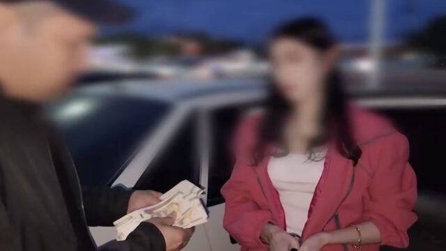 Vobkentda erkak kishini ishqiy yozishmalar bilan shantaj pul talab qilgan ayollar ushlandi