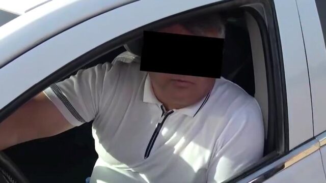 Заместитель хокима Каганского района попался на взятке в 12 тысяч долларов