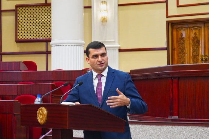 Асилбек Худаяров покинул пост министра здравоохранения