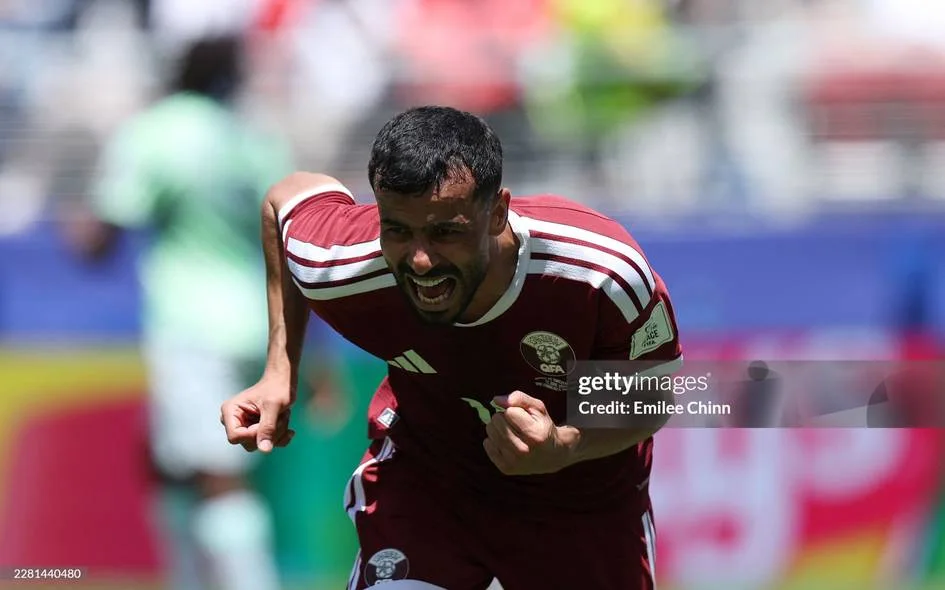 Qatarlik futbolchi JChdagi tarixiy goli uchun 3 mln dollar va Rolls-Royce bilan taqdirlanadi