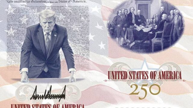 Donald Tramp AQSH mustaqilligining 250 yilligiga o‘z surati tushirilgan yangi pasportni ko‘rsatdi