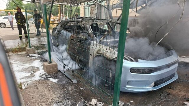 Toshkent halqa yo‘lida qimmatbaho Zeekr 001 elektromobili yonib ketdi
