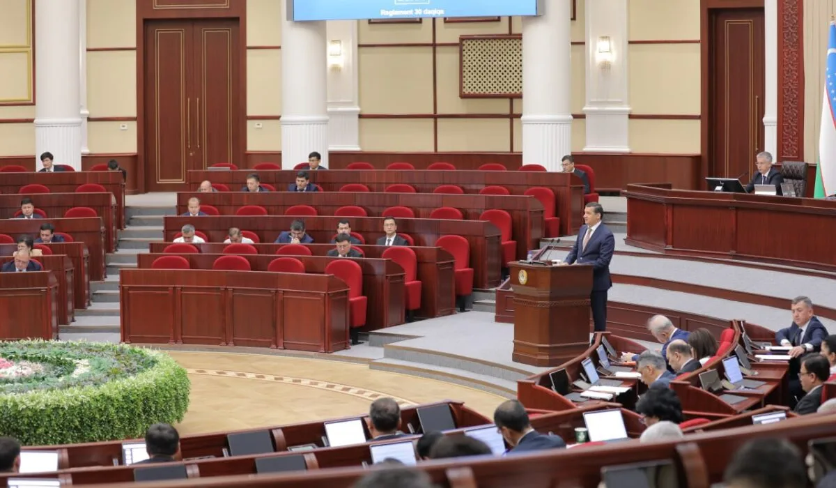 В Узбекистане «светофор», «аванс» и «пароль» в законах заменят на узбекские аналоги