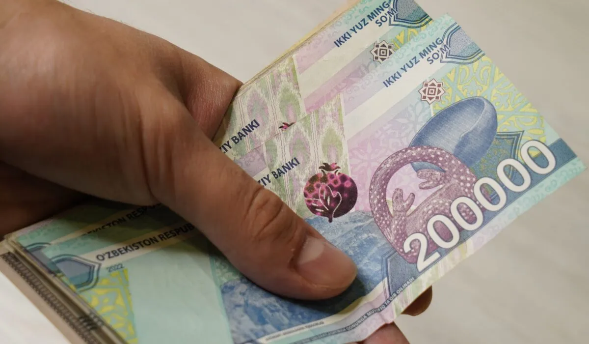 Экс-глава филиала Агентства миграции выманил $90 тысяч за отправку в Корею
