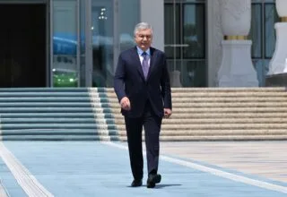 Шавкат Мирзиёев отбыл с официальным визитом в Беларусь