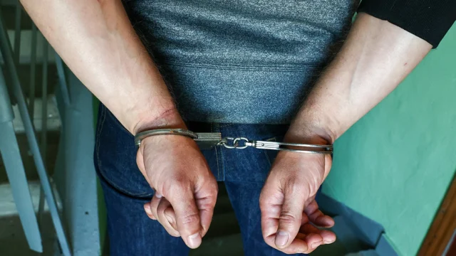 В Андижане вынесли приговор мужчине, который жестоко зарезал жену