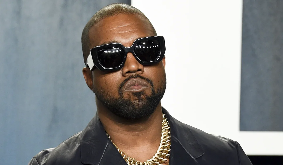 Dunyoga mashhur reper Kanye Vest Olmaotada konsert beradi