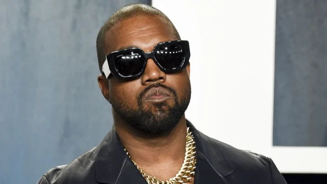 Dunyoga mashhur reper Kanye Vest Olmaotada konsert beradi