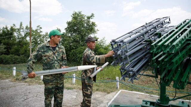 Yangiqo‘rg‘onda qishloq xo‘jaligi maydonlari do‘ldan raketalar yordamida himoya qilindi