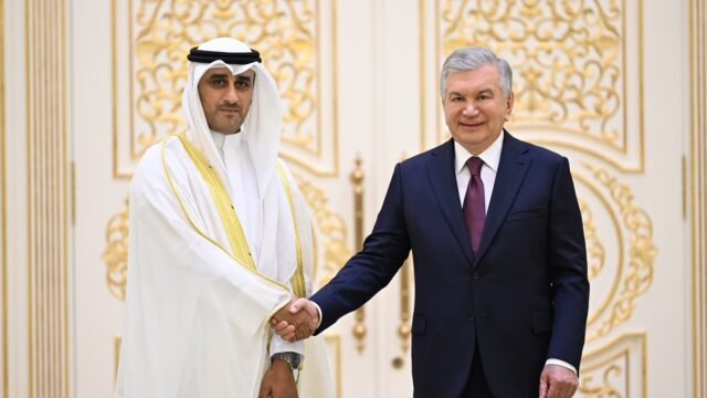 Shavkat Mirziyoyev yangi tayinlangan xorijiy elchilarning ishonch yorliqlarini qabul qildi