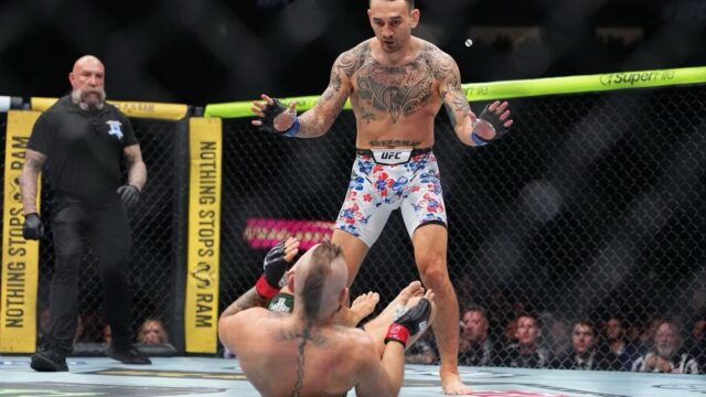 Конор Макгрегор проиграл Холлоуэю за 69 секунд
