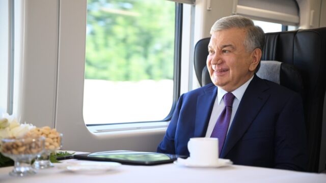 Toshkent va Bekobod o‘rtasida yangi elektropoyezd harakati yo‘lga qo‘yildi