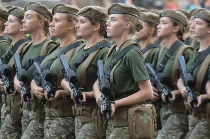 Rossiyada ayollarga harbiy komissariatdan chaqiruv qog‘ozlari yuborilmoqda