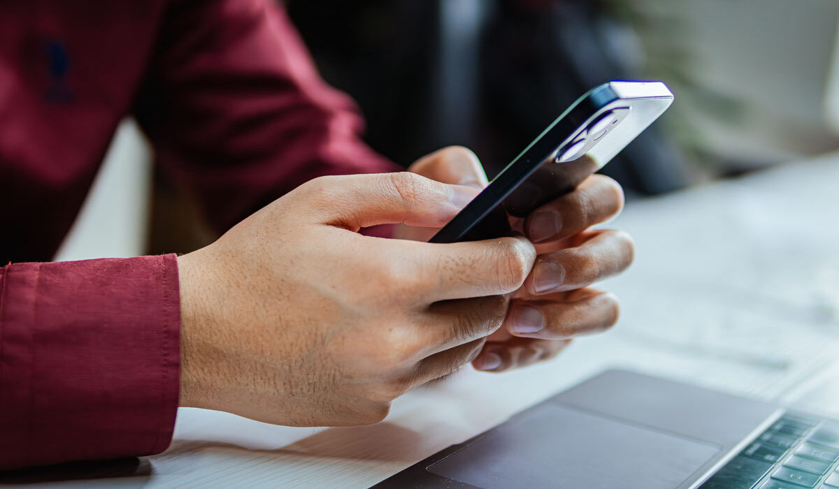 С 1 ноября в Узбекистане запретят рассылать рекламные SMS без согласия абонентов