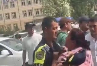 В Сурхандарье пьяный водитель с родственниками напали на сотрудников ДПС