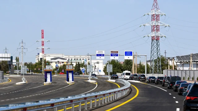 Стало известно, сколько стоит проезд по новой платной дороге из Ургенча в Хиву