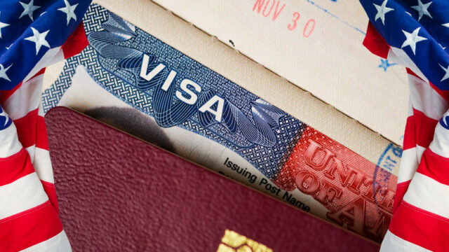США аннулировали визы 175 тысячам иностранцев