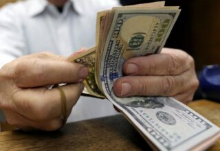 В Узбекистане курс доллара вырос после пятидневного падения