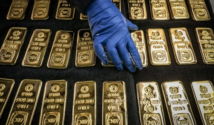 Узбекистан продал тонну золота в июле, но сохранил место в топ-3 мировых покупателей