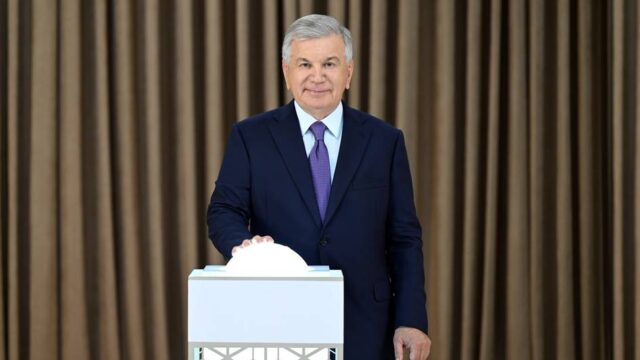 Президент дал старт 206 инвестпроектам на 9,4 миллиарда долларов в Андижане
