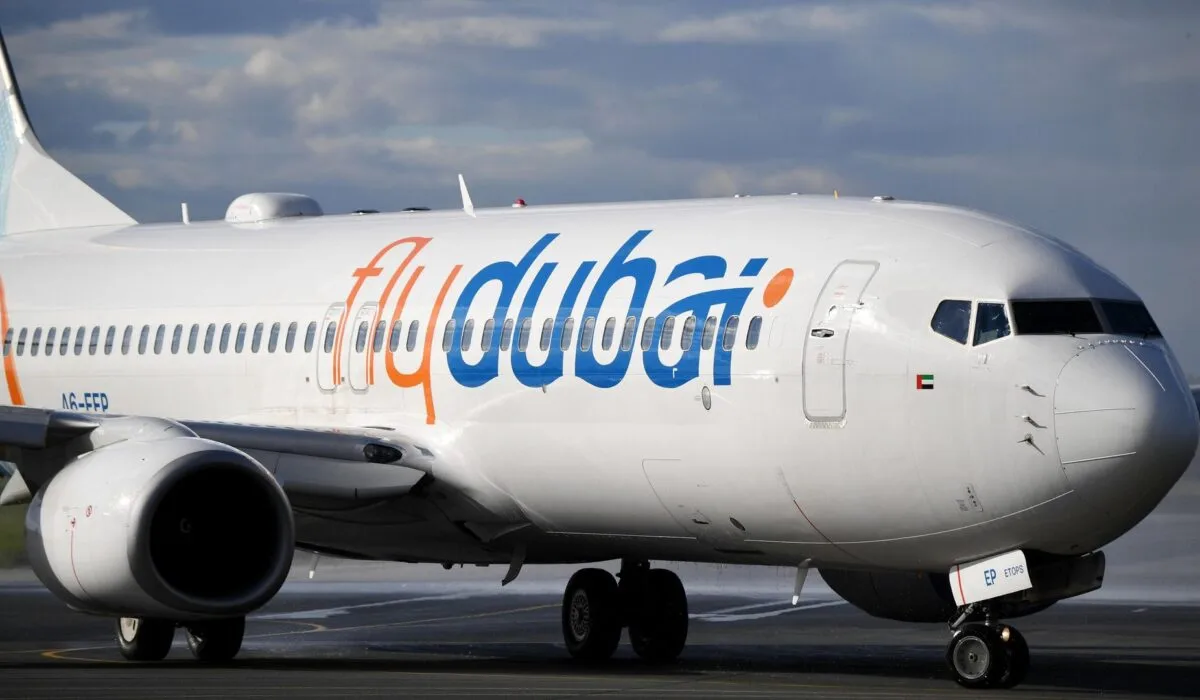 Пассажирский самолет Flydubai подал сигнал о захвате и пропал со связи