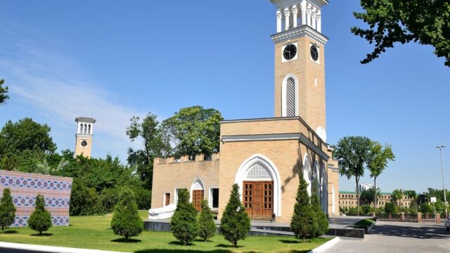 В Узбекистане на выходных температура воздуха понизится до 22 градусов