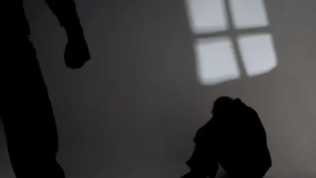 Jizzax viloyatida qaynona va ovsinlar kelinni shafqatsiz qiynagani aytilmoqda