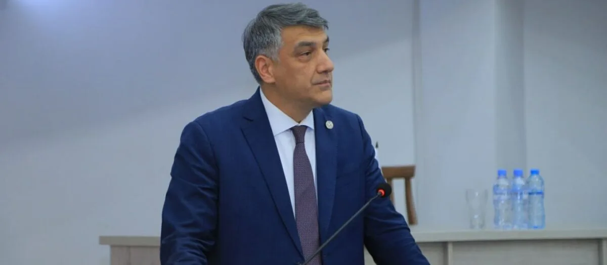 Алишер Кадыров призвал снести дом «какого-то русского художника» в Ташкенте