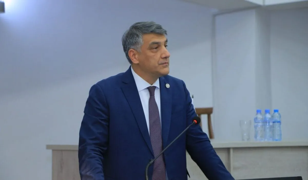 Алишер Кадыров призвал снести дом «какого-то русского художника» в Ташкенте