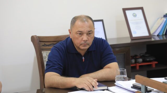 Экс-главу Налогового управления Ташкента судят за растрату и злоупотребления