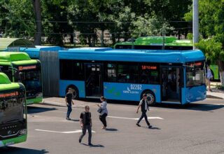 Проезд в транспорте Ташкента при безналичной оплате подорожает до 2500 сумов