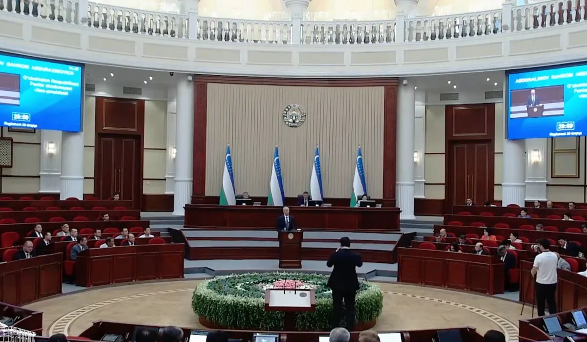 Senat o‘zbek alifbosini o‘zgartirish haqidagi qonunni ma’qulladi