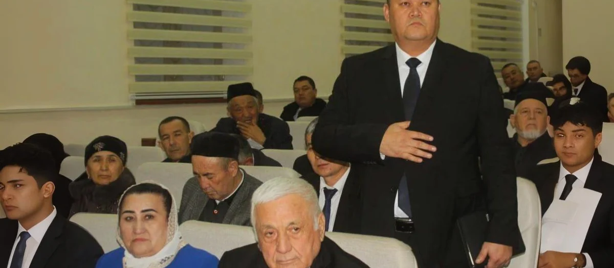 Хоким Зафарабадского района Джизакской области попал в ДТП: он в реанимации
