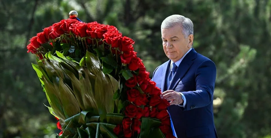 Шавкат Мирзиёев почтил память Ислама Каримова