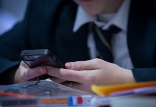 Отправлял стикеры в Telegram: жителя Сурхандарьи арестовали на 5 суток за домогательство