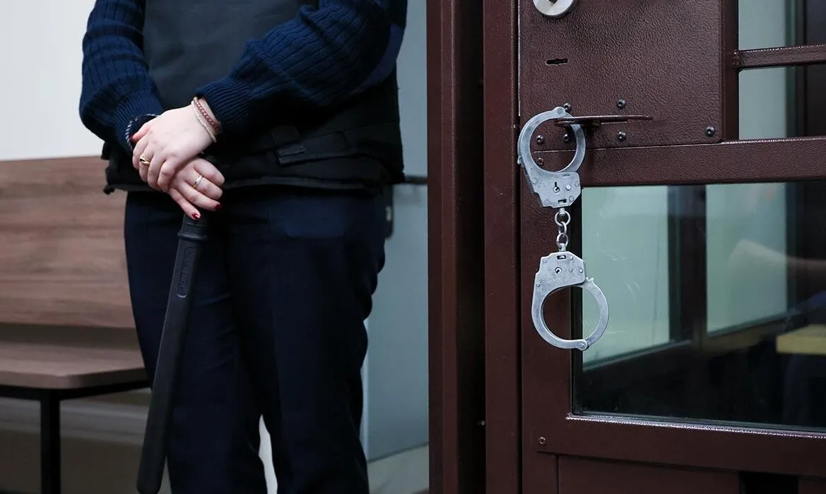 В Самарканде председатель махалли получил 5 суток ареста за домогательства к женщине