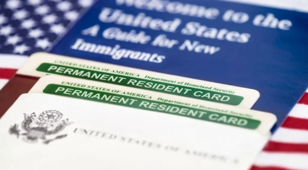 Федеральный суд США обязал Госдеп провести лотерею Green Card (DV-2027)
